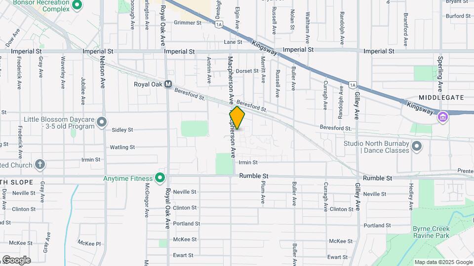 7388 Macpherson Ave Map and Location Details