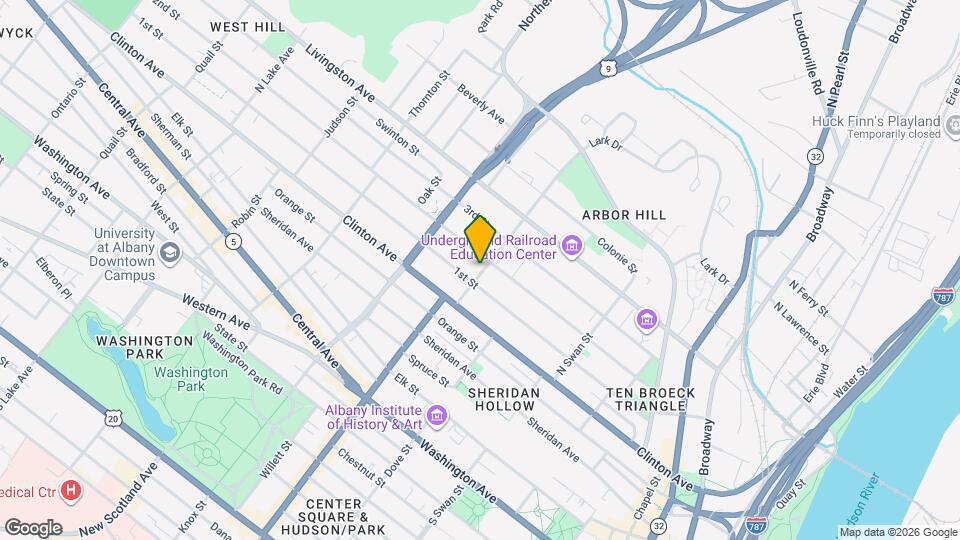 65 Lark St, Unit 1 Mapa y Detalles de la Ubicación