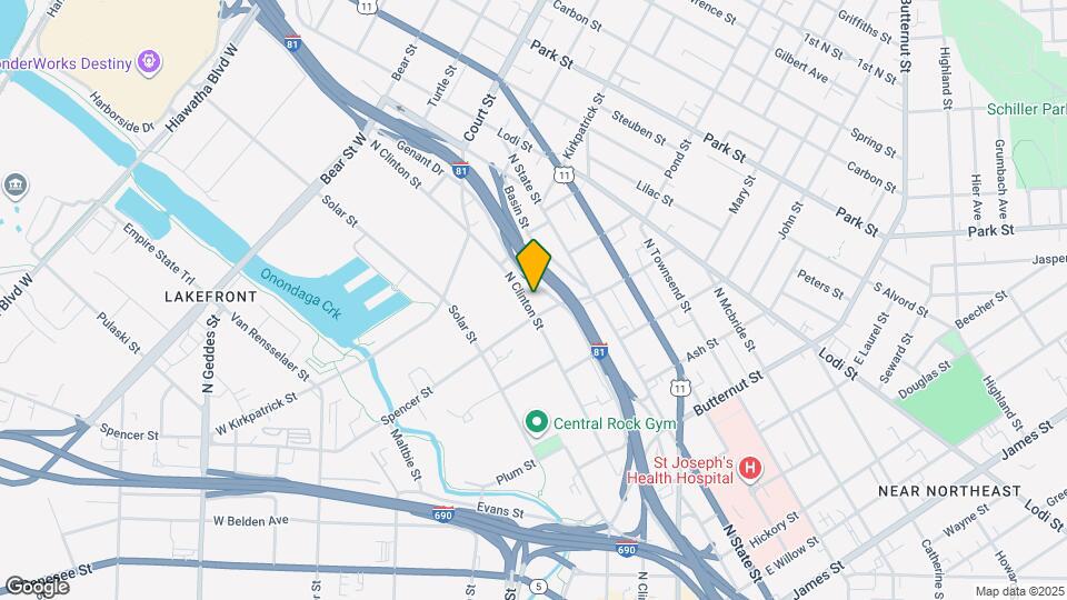 800 N Clinton St Map and Location Details