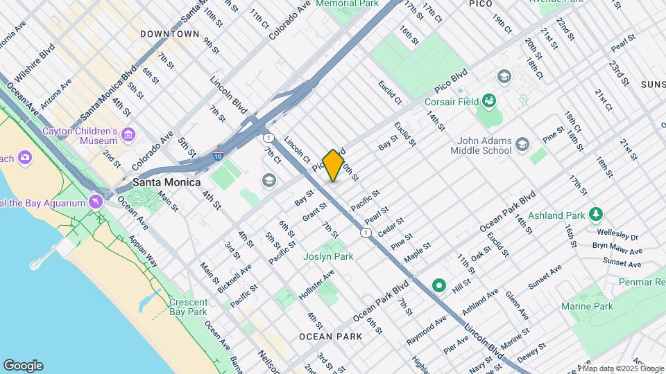 820 Bay St Mapa y Detalles de la Ubicación