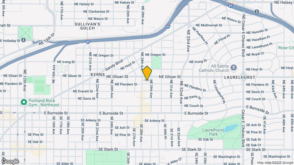 2833 NE Flanders St Map and Location Details