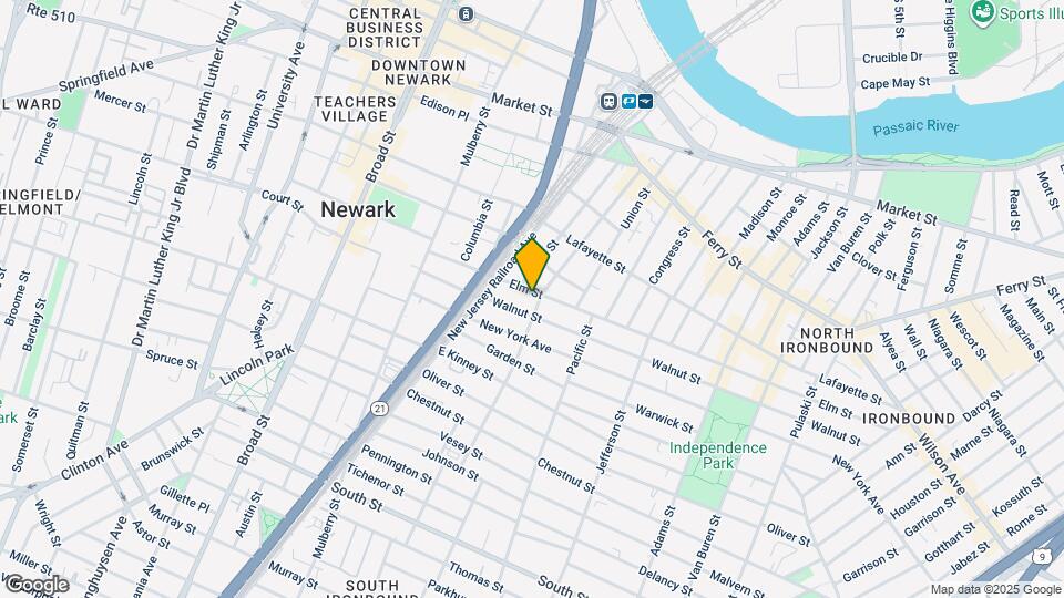 82 Elm St, Unit 1 Map and Location Details
