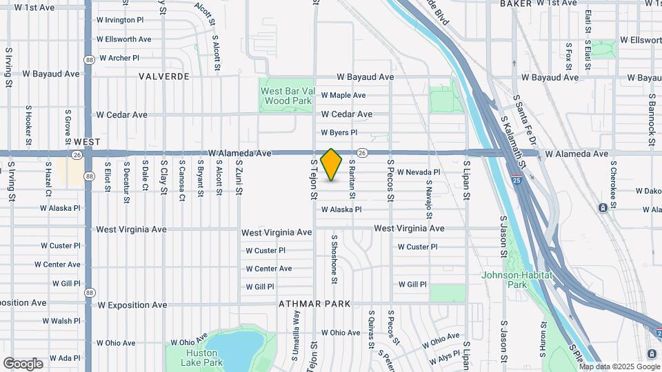 1557 W Dakota Ave Map and Location Details