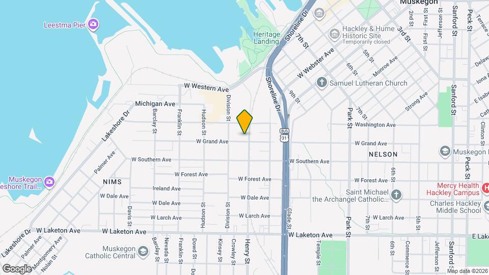 816 W Grand Ave Map and Location Details