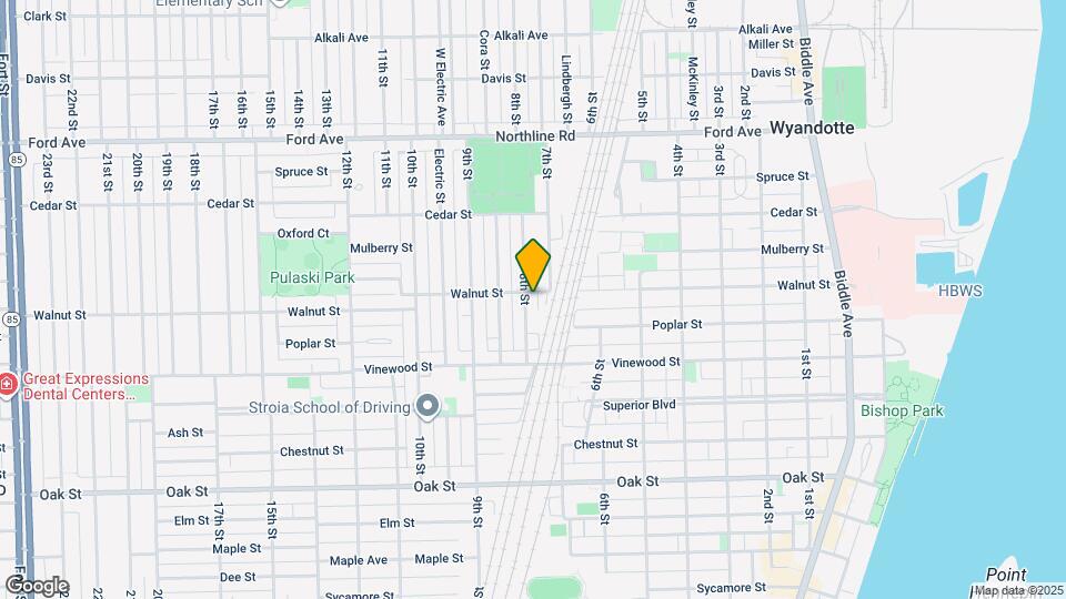 2411 8th St, Unit Apt. 2 Map and Location Details