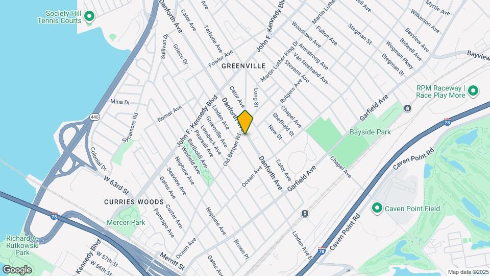 165 Danforth Ave Map and Location Details