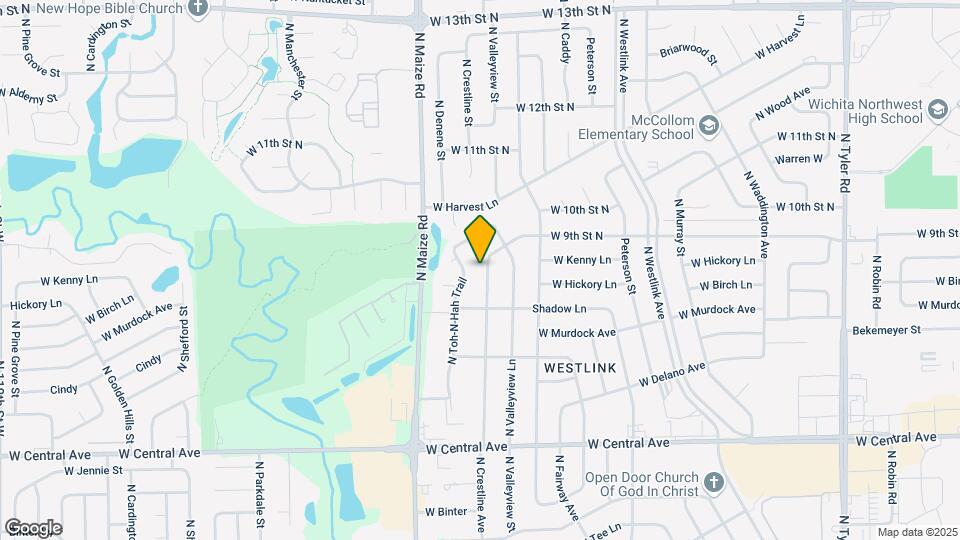 945 N Crestline Ave Map and Location Details