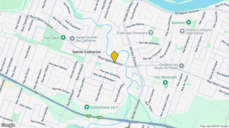 4465 Saint-Laurent Map and Location Details