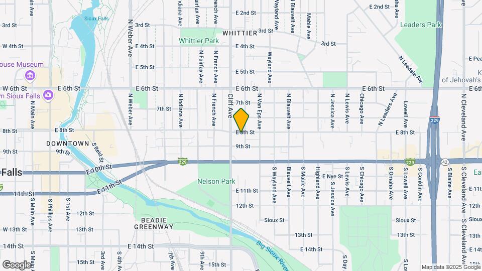 1227 E 8th St Map and Location Details