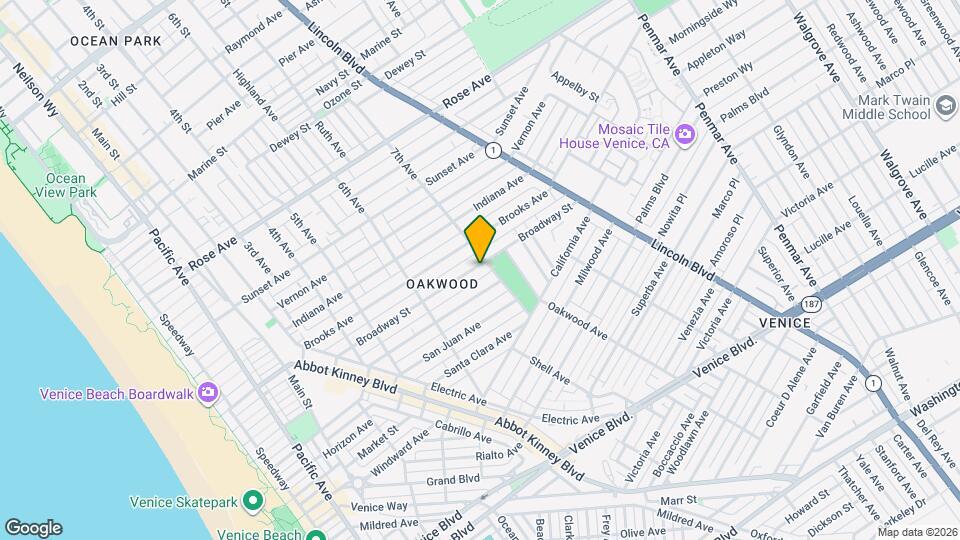 678 Broadway St Map and Location Details