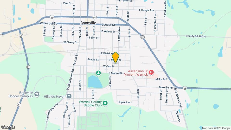 512 E Oak St Map and Location Details