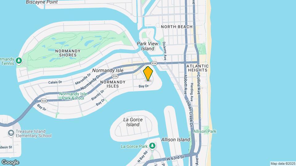 925 Bay Dr Map and Location Details