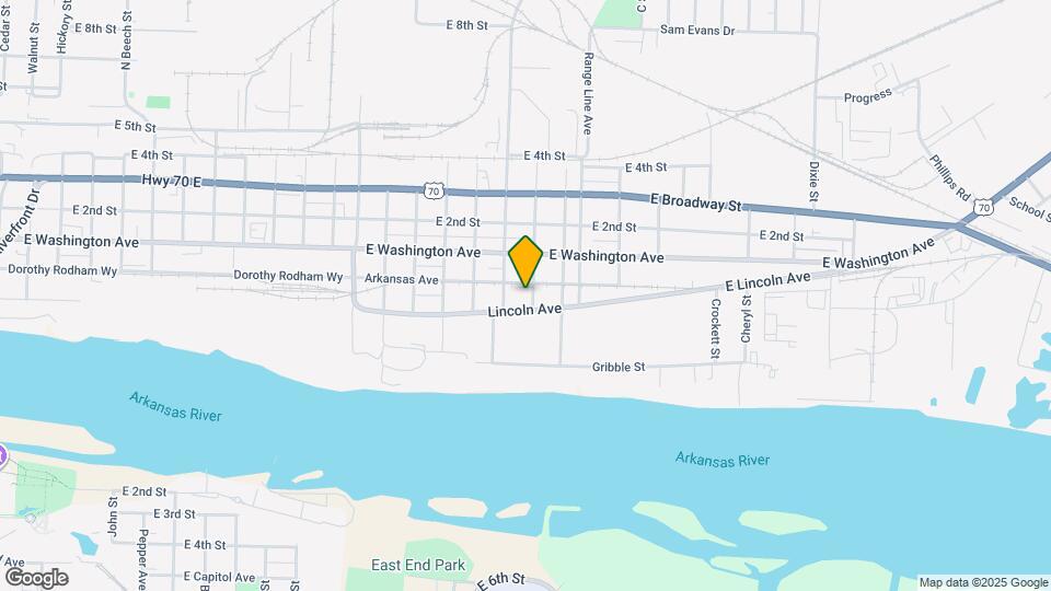 205 S Cherry St Map and Location Details