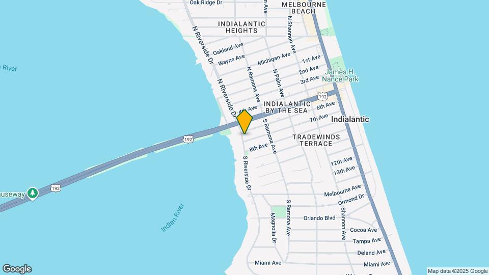 215 N Riverside Dr Map and Location Details