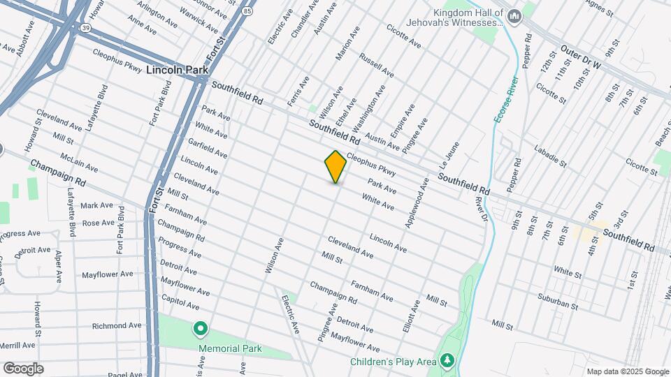 811 White Ave Map and Location Details