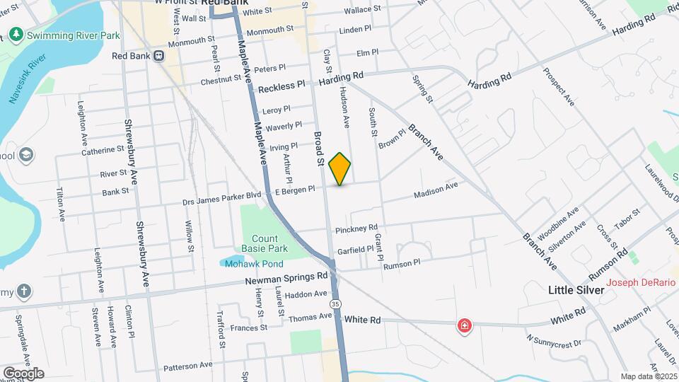 137 E Bergen Pl Map and Location Details