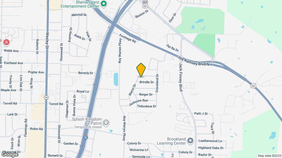 1425 Waverley Dr Map and Location Details