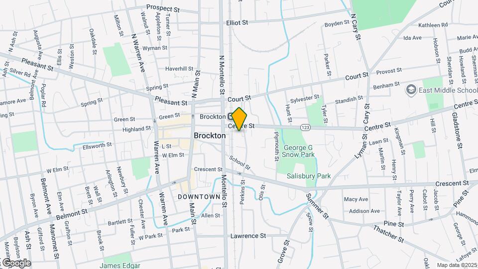 75 Commercial St Map and Location Details