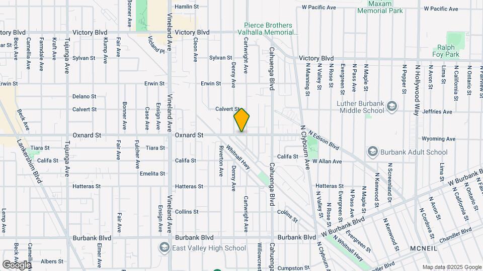 10718 Oxnard St Map and Location Details