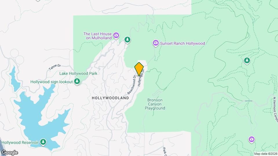 3147 Hollyridge Dr Map and Location Details