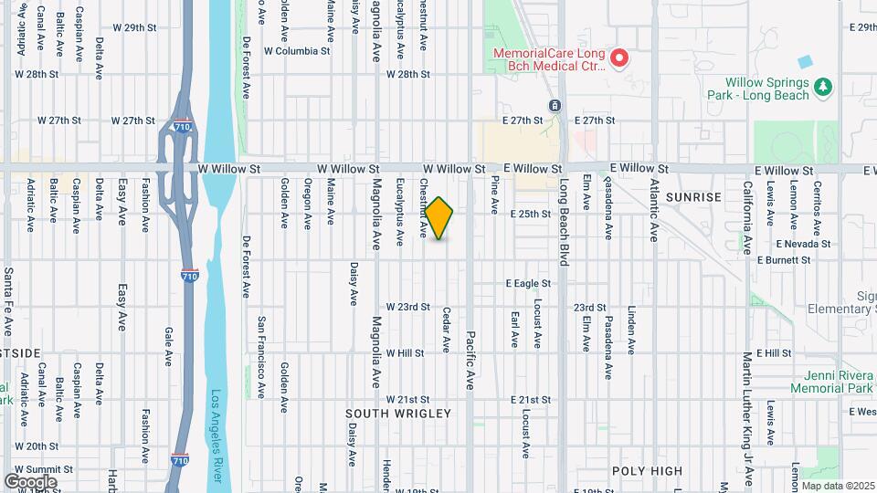2425-2429 Cedar Ave Mapa y Detalles de la Ubicación