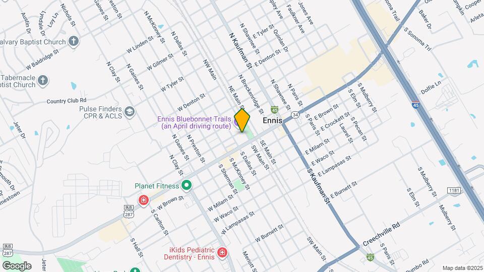 113 NW Main St Map and Location Details