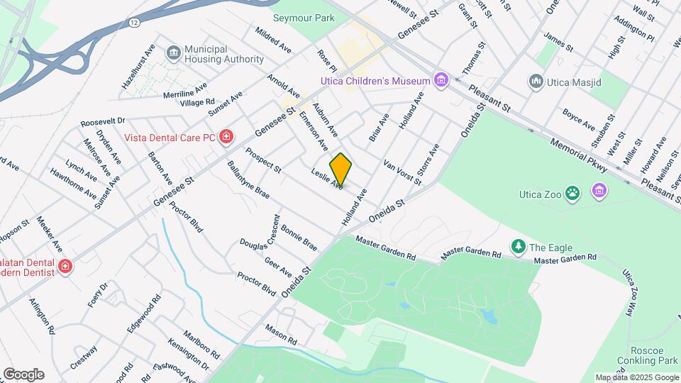 60 Leslie Ave Map and Location Details