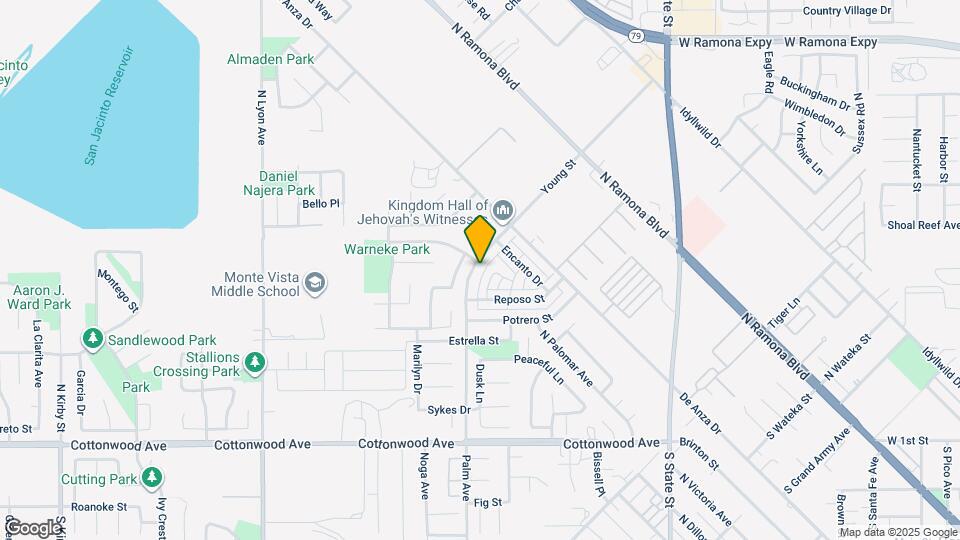 499 Palm Ave Map and Location Details