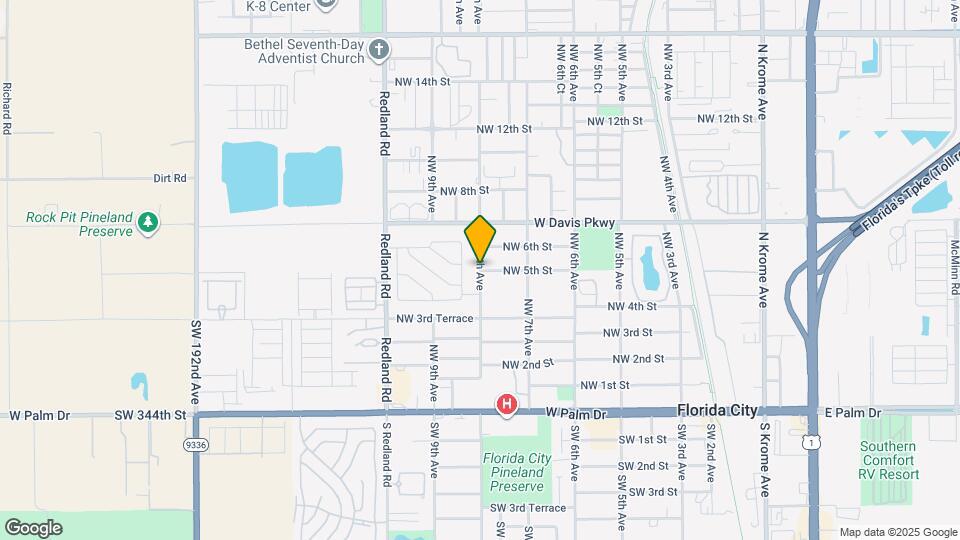 1025 NW 5th St Map and Location Details