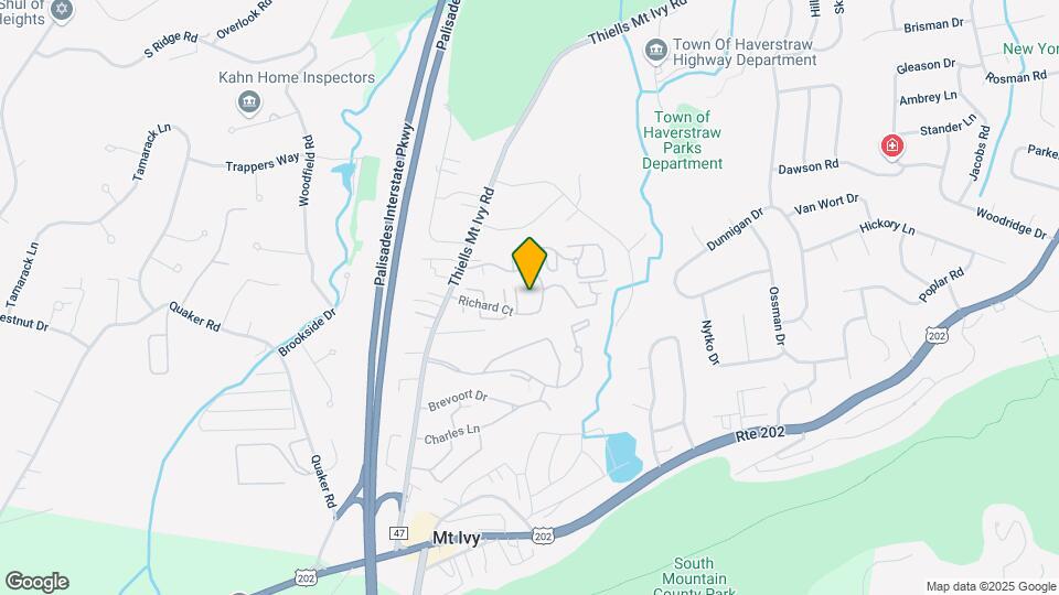 221 Richard Ct Map and Location Details