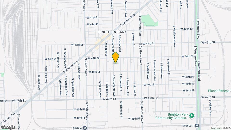 4431 S Sacramento Ave Map and Location Details