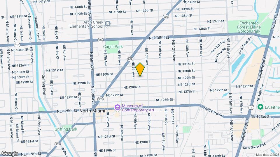 935 NE 129th St Map and Location Details