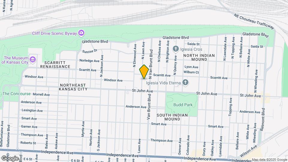 123-133 N Lawn Ave Map and Location Details