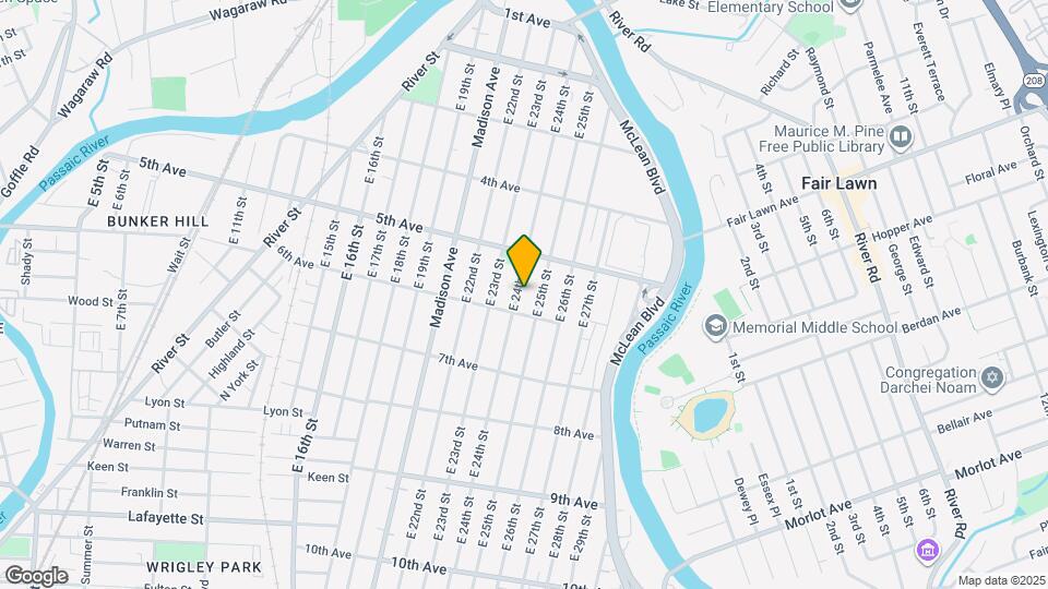 229 E 24th St Mapa y Detalles de la Ubicación