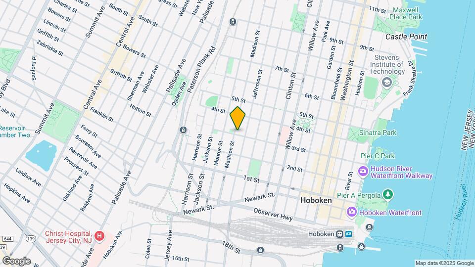 301 Madison St Map and Location Details