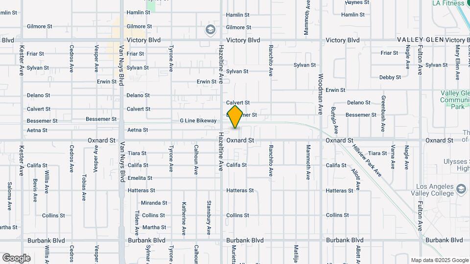 14037 Oxnard St Map and Location Details