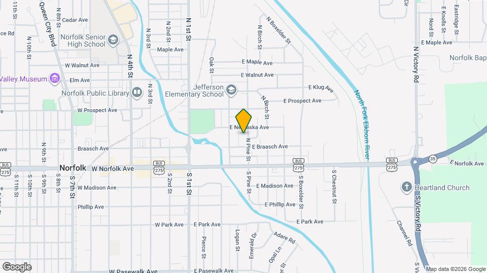 207 N Pine St Map and Location Details