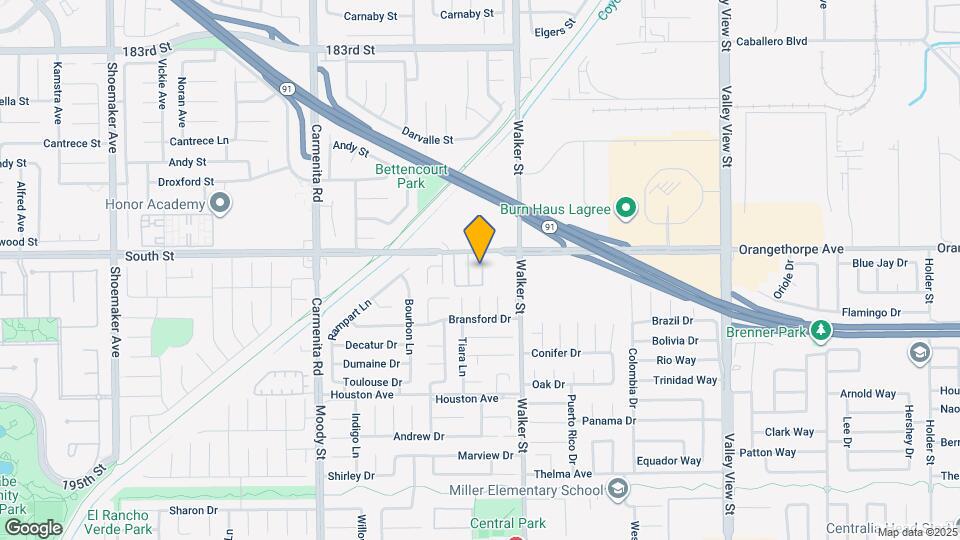 Suntree East Apartments La Palma, CA Apartments For Rent