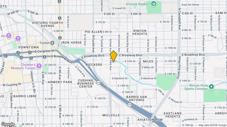 1014 E 12th St Map and Location Details