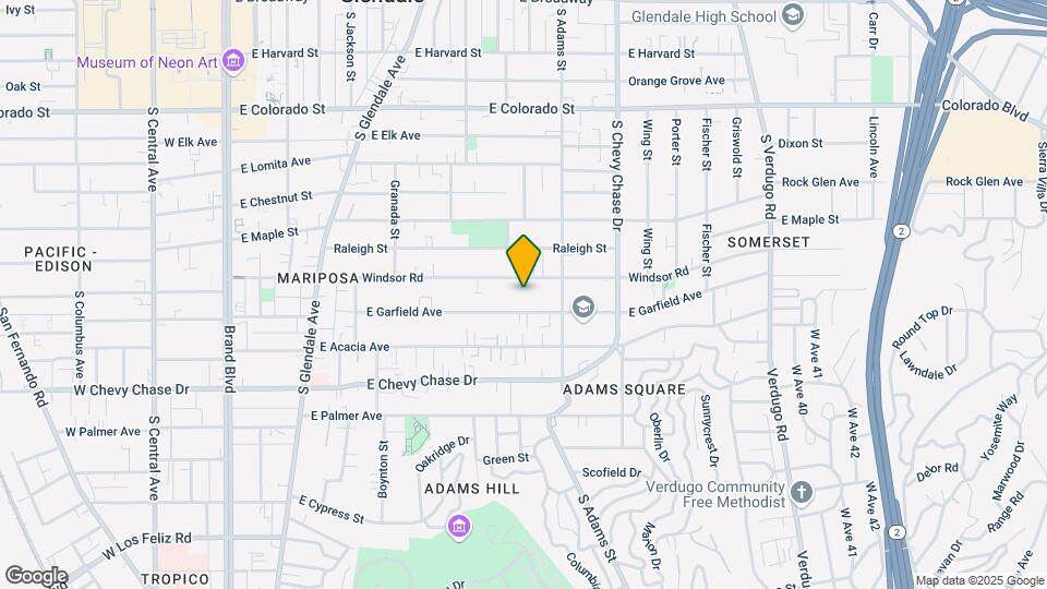 915-921 E Garfield Ave Mapa y Detalles de la Ubicación