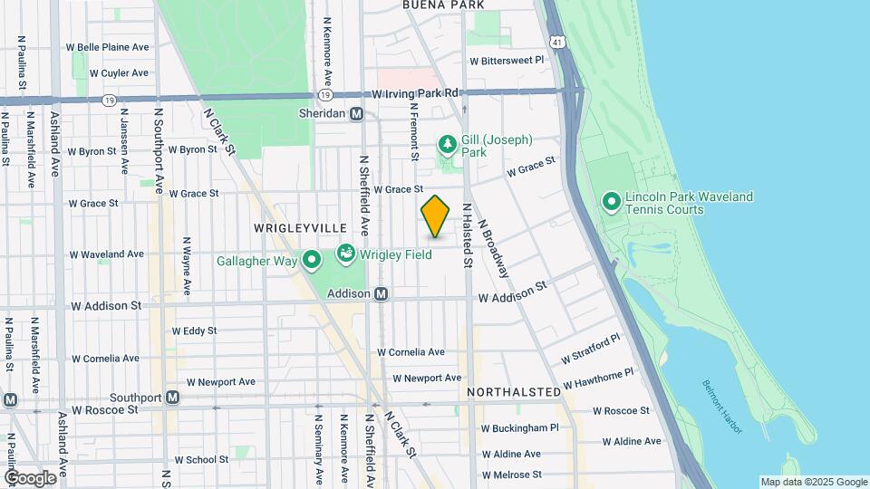 836 W Waveland Map and Location Details