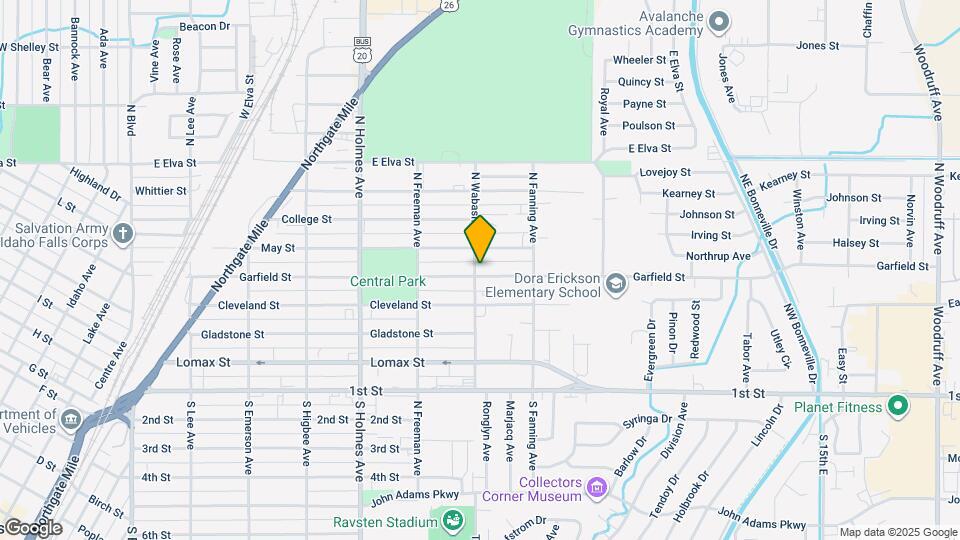 520 N Wabash Ave Map and Location Details