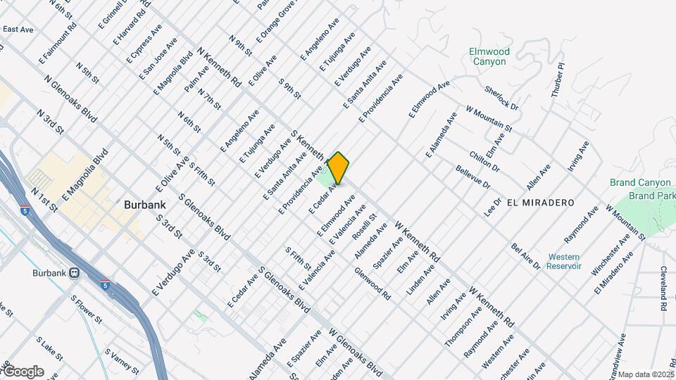 724-726 E Cedar Ave Mapa y Detalles de la Ubicación