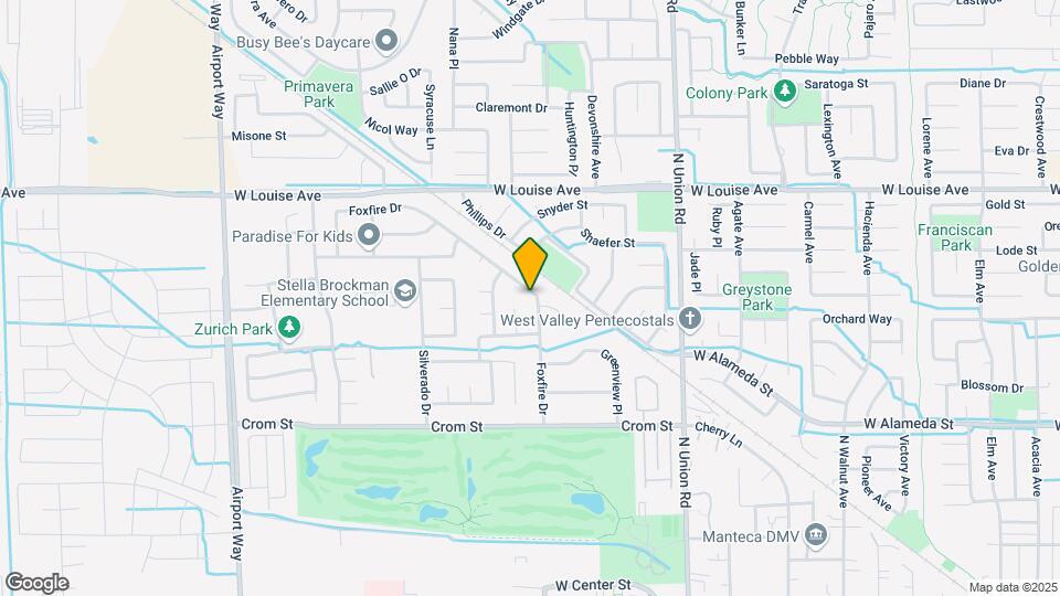 815 Foxfire Dr Map and Location Details