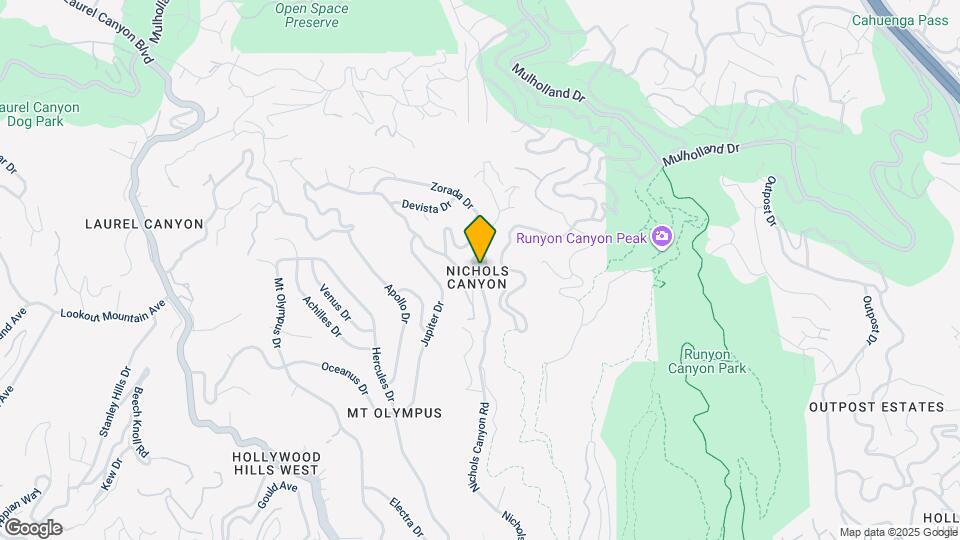 2366 Nichols Canyon Rd Map and Location Details
