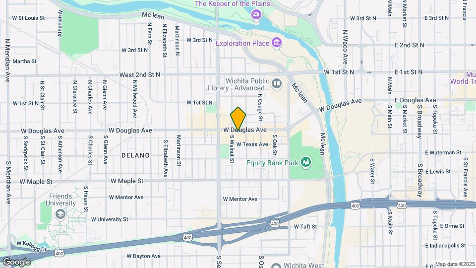 915 1/2 W Douglas Ave Map and Location Details