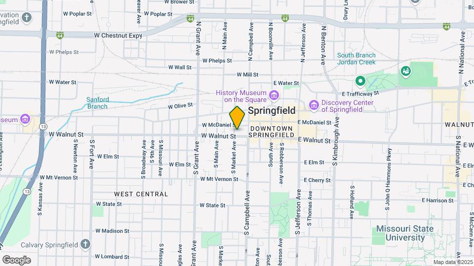 431 W Walnut St Map and Location Details