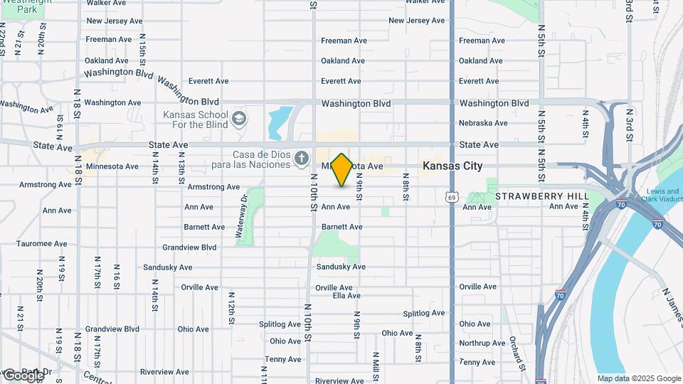 921 Armstrong Ave Map and Location Details