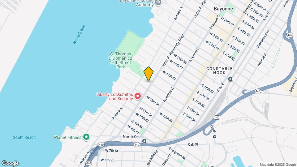 407 John F. Kennedy Blvd Mapa y Detalles de la Ubicación
