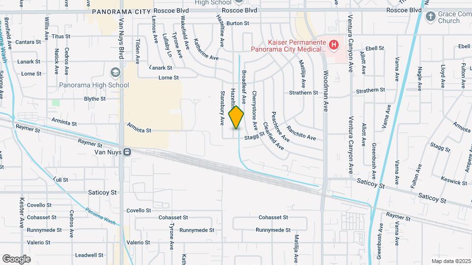 7822 Hazeltine Ave Mapa y Detalles de la Ubicación